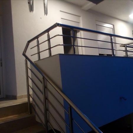 Apartmani M&V 苏托莫雷 外观 照片