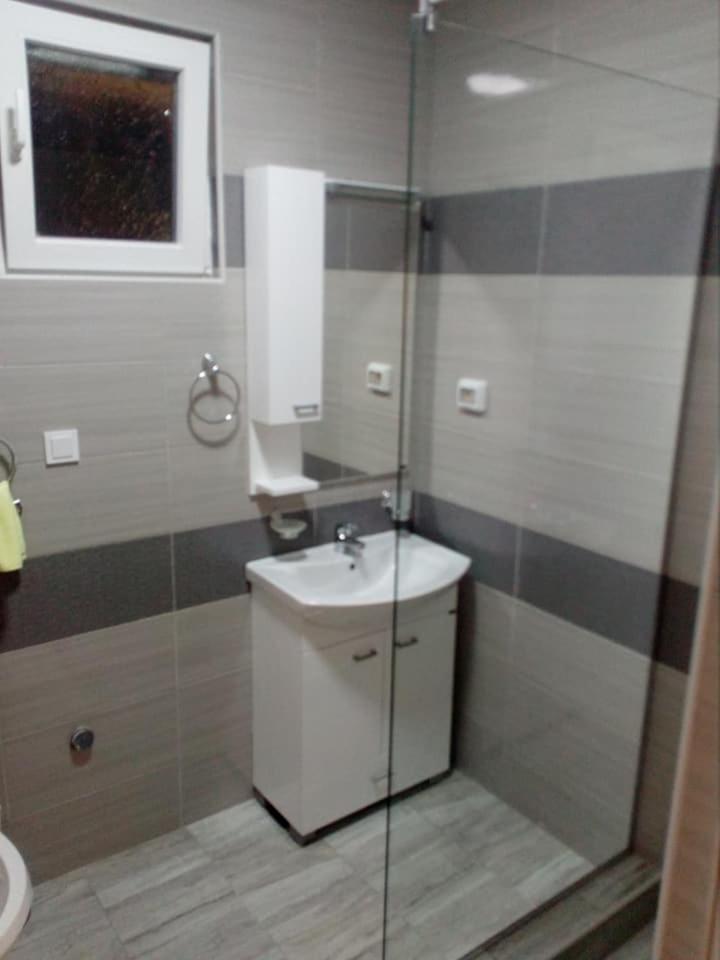 Apartmani M&V 苏托莫雷 外观 照片